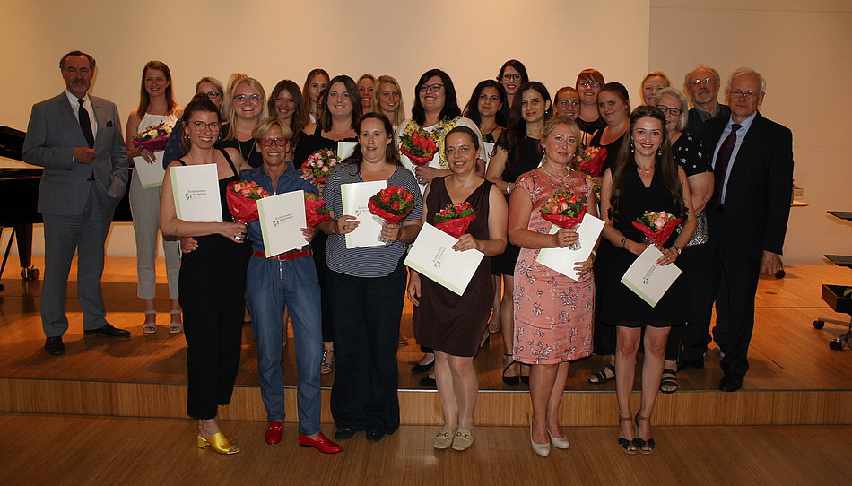 gruppenbild-fachwirtinnen-07-2019.JPG