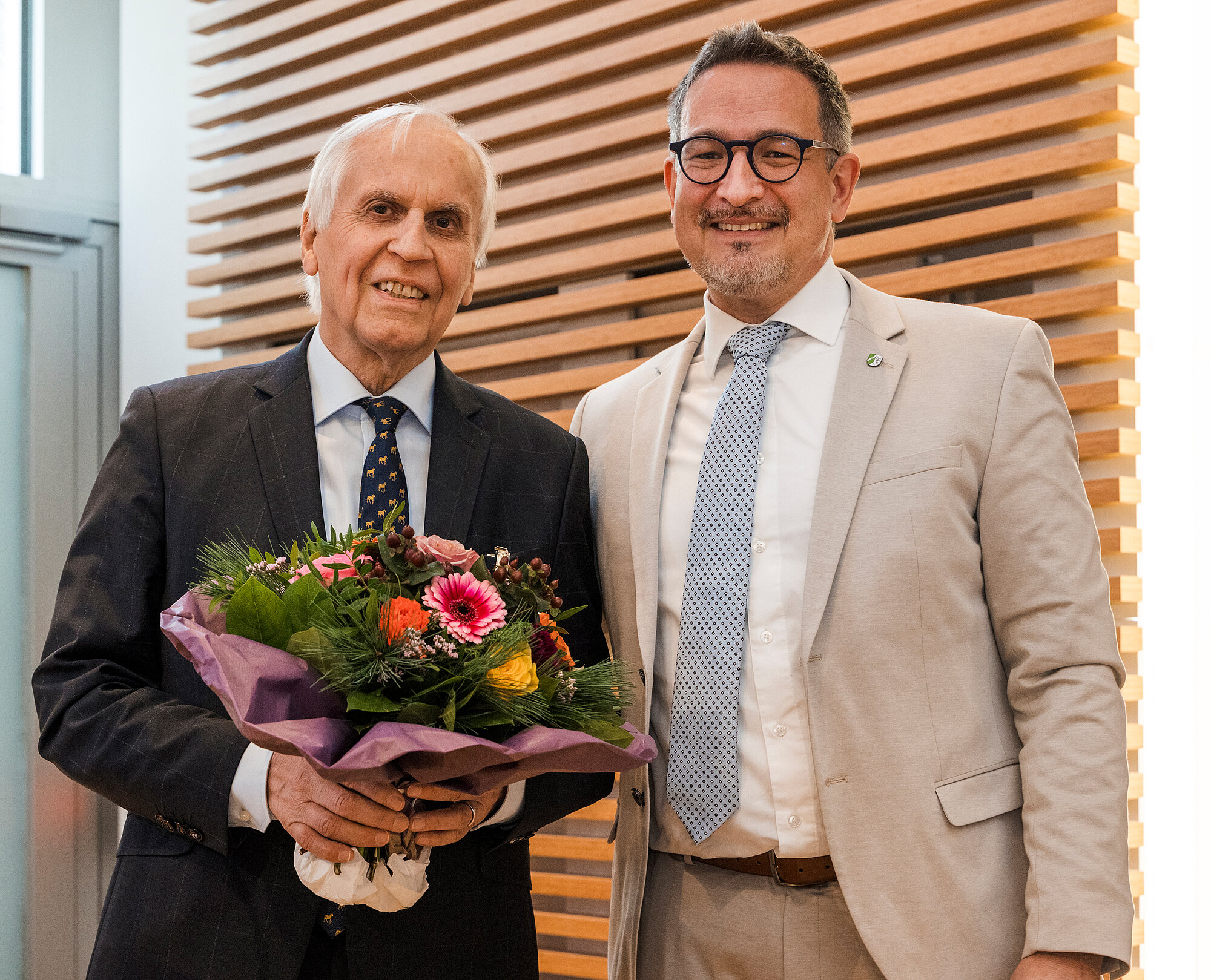Professor Dr. Hans-Friedrich Kienzle und Dr. Sven Dreyer auf der Kammerversammlung