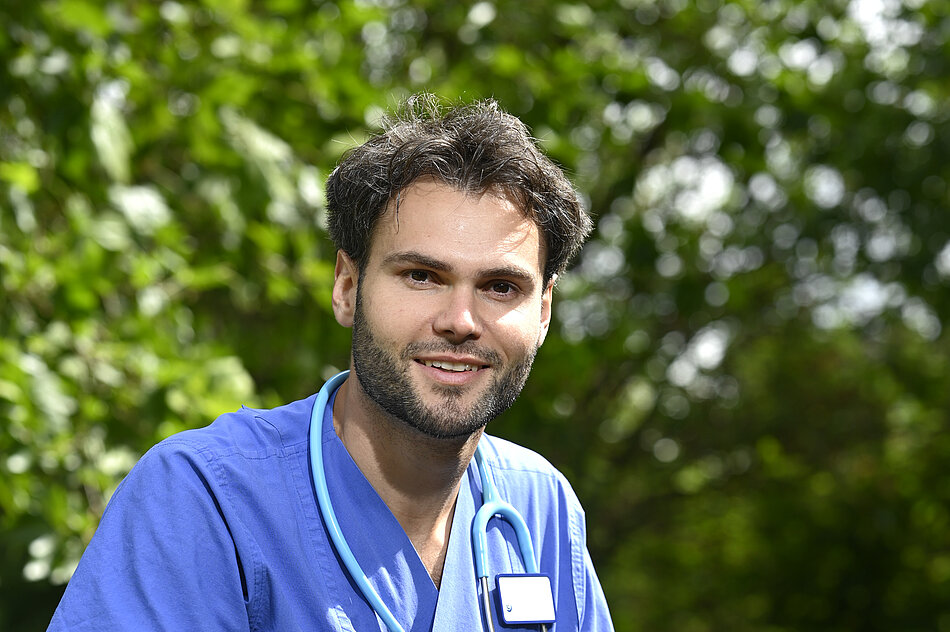Portrait von Dr. Nicolas Aschoff, Kinderarzt für Ärzte ohne Grenzen e.V.