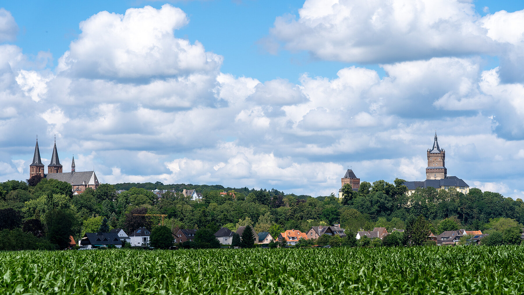 Schwanenburg und Kirche Maria Himmelfahrt in Kleve