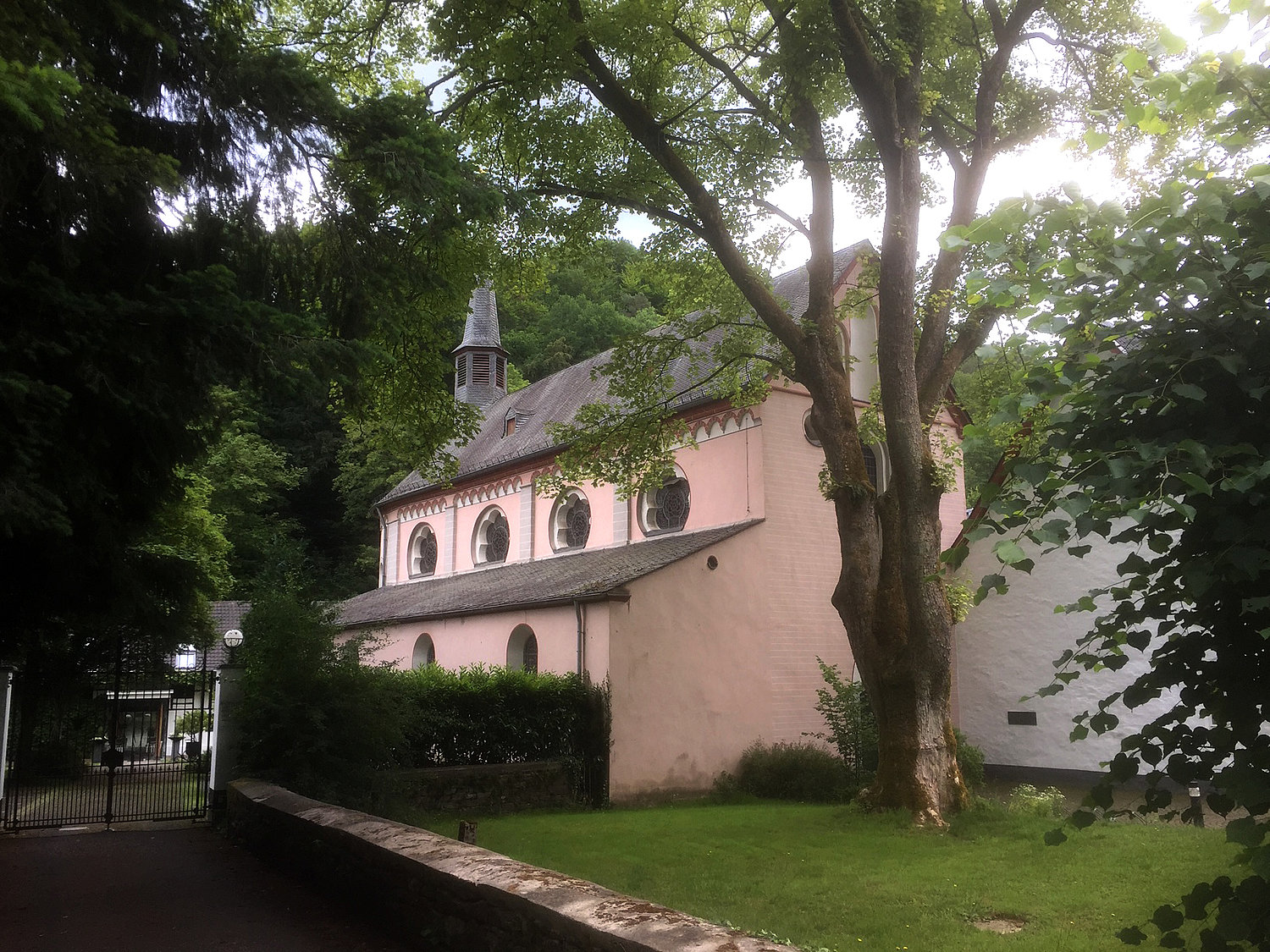 Franziskanerkloster St. Antonius in Seligenthal