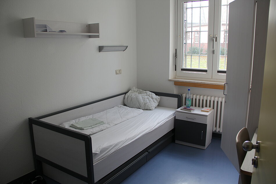 Patientenzimmer in der Jugendforensik