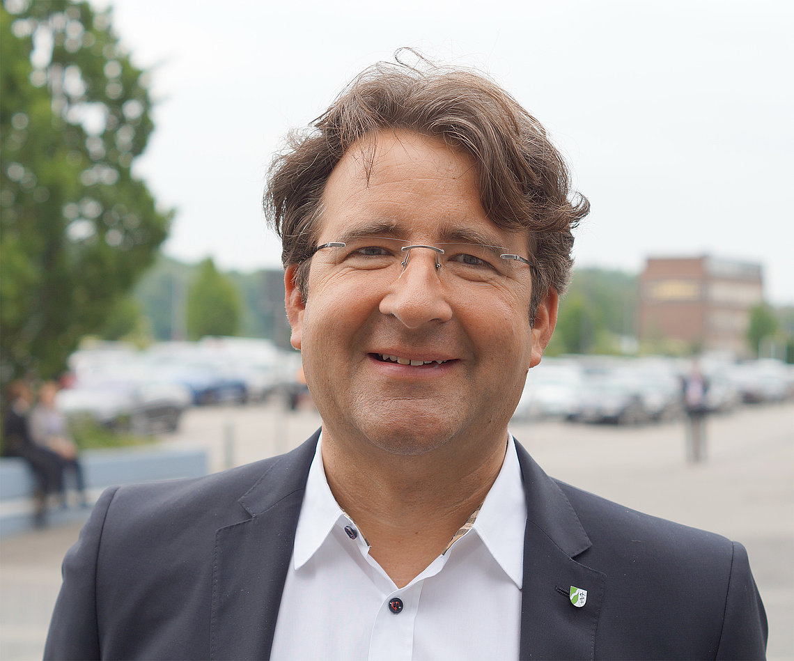 berson-arndt-dr-2019.jpg Dr. Arndt Berson