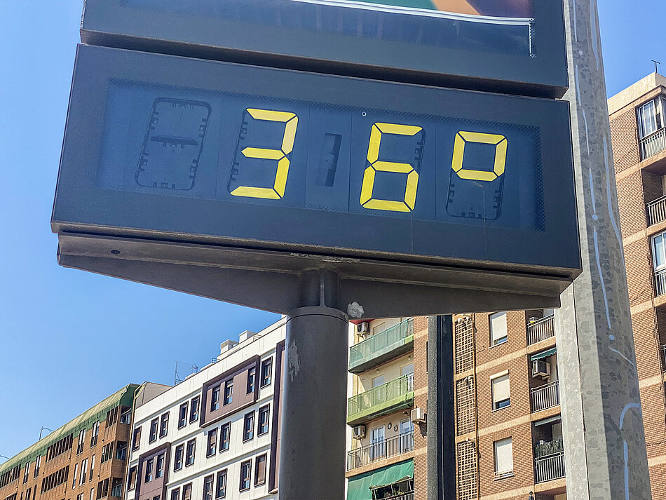 Temperaturanzeige bei Hitzewelle Temperaturanzeige bei Hitzewelle