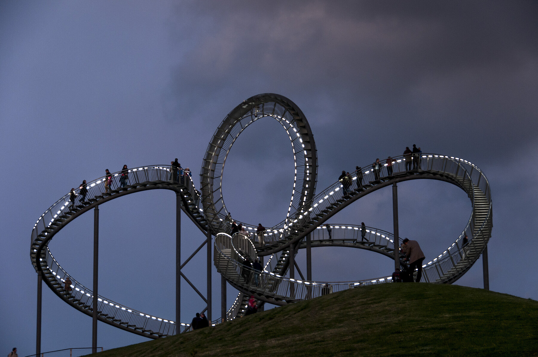 Landmarke Tiger und Turtle auf der Herinrich-Hildebrand-Höhe in Duisburg-Wanheim-Angerhausen