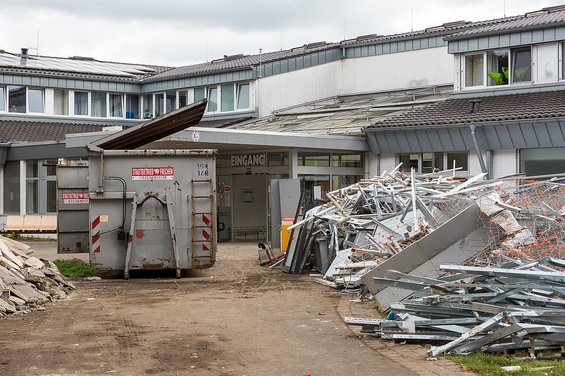 erftstadt-marien-hospital.jpg Das zerstörte Marien-Hospital in Erfstadt