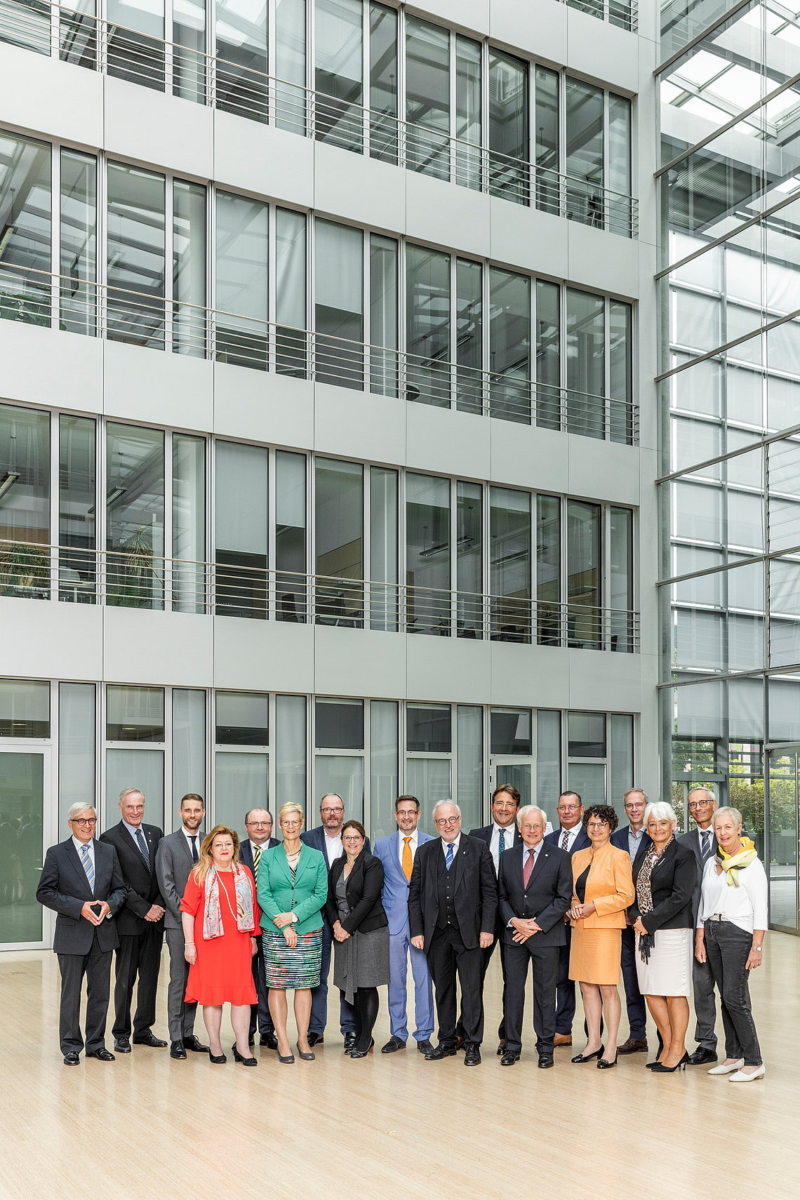 gruppenfoto-vorstand-2019.jpg Vorstand der Ärztekammer Nordrhein Wahlperiode 2019 - 2024
