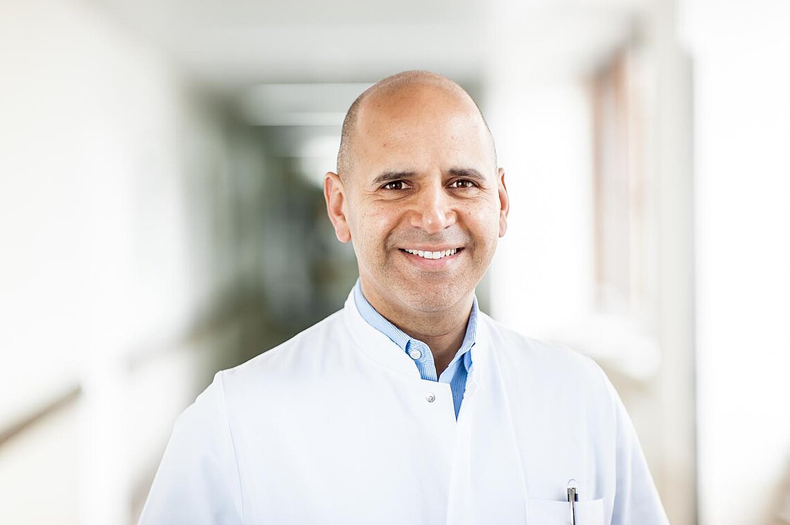 Portrait von Professor Dr. Kurosch Moussazadeh 