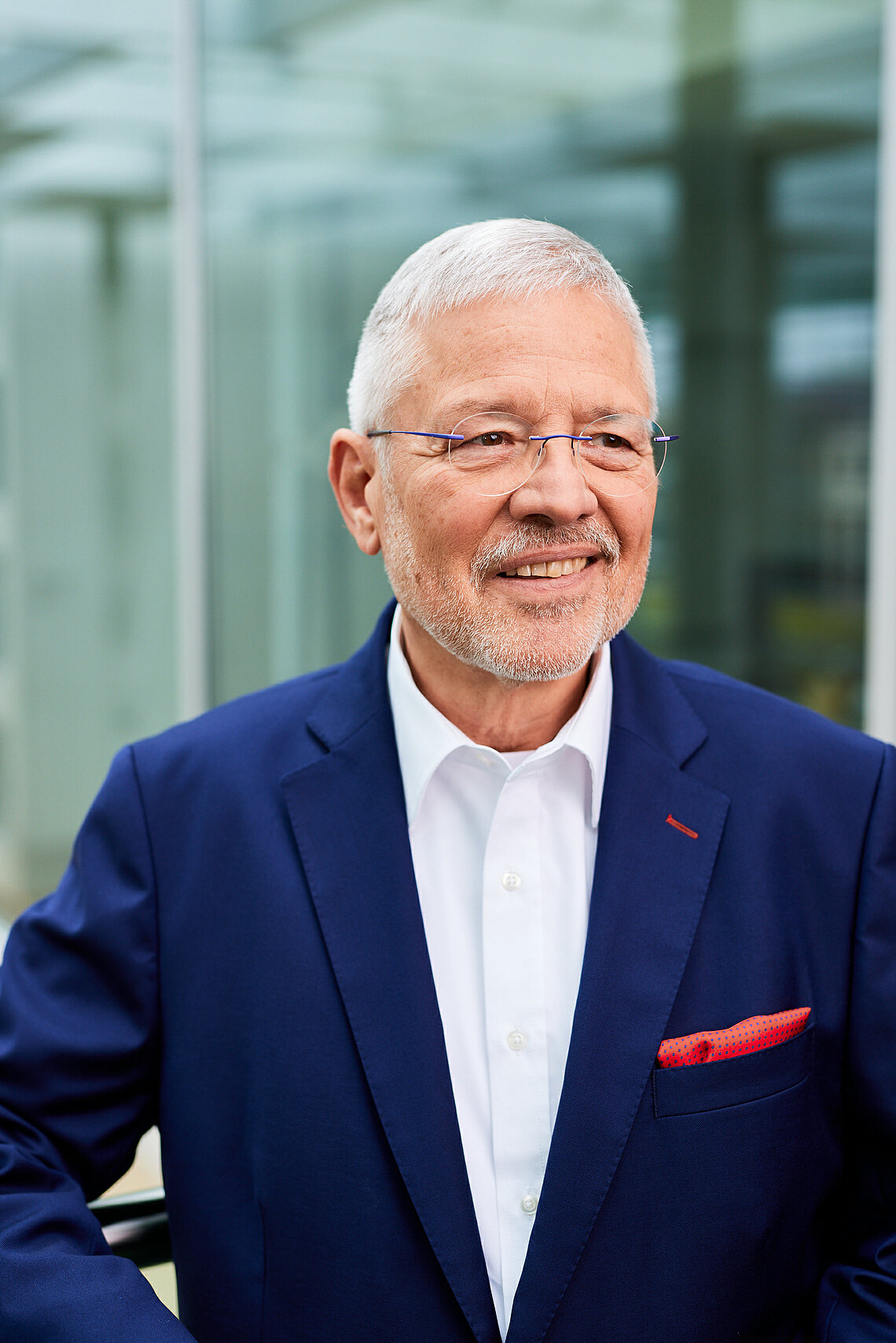 Dr. Frank Bergmann Foto von Dr. Frank Bergmann