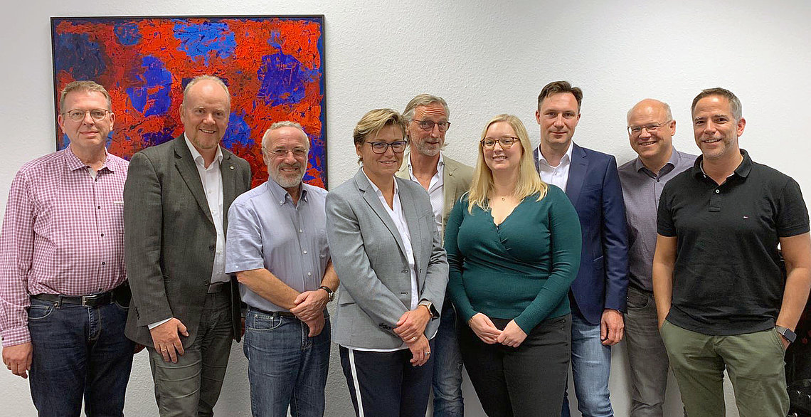gruppenfoto-vorstand-kleve-2019.jpg Gruppenfoto des Vorstandes der Kreisstelle Kleve 2019