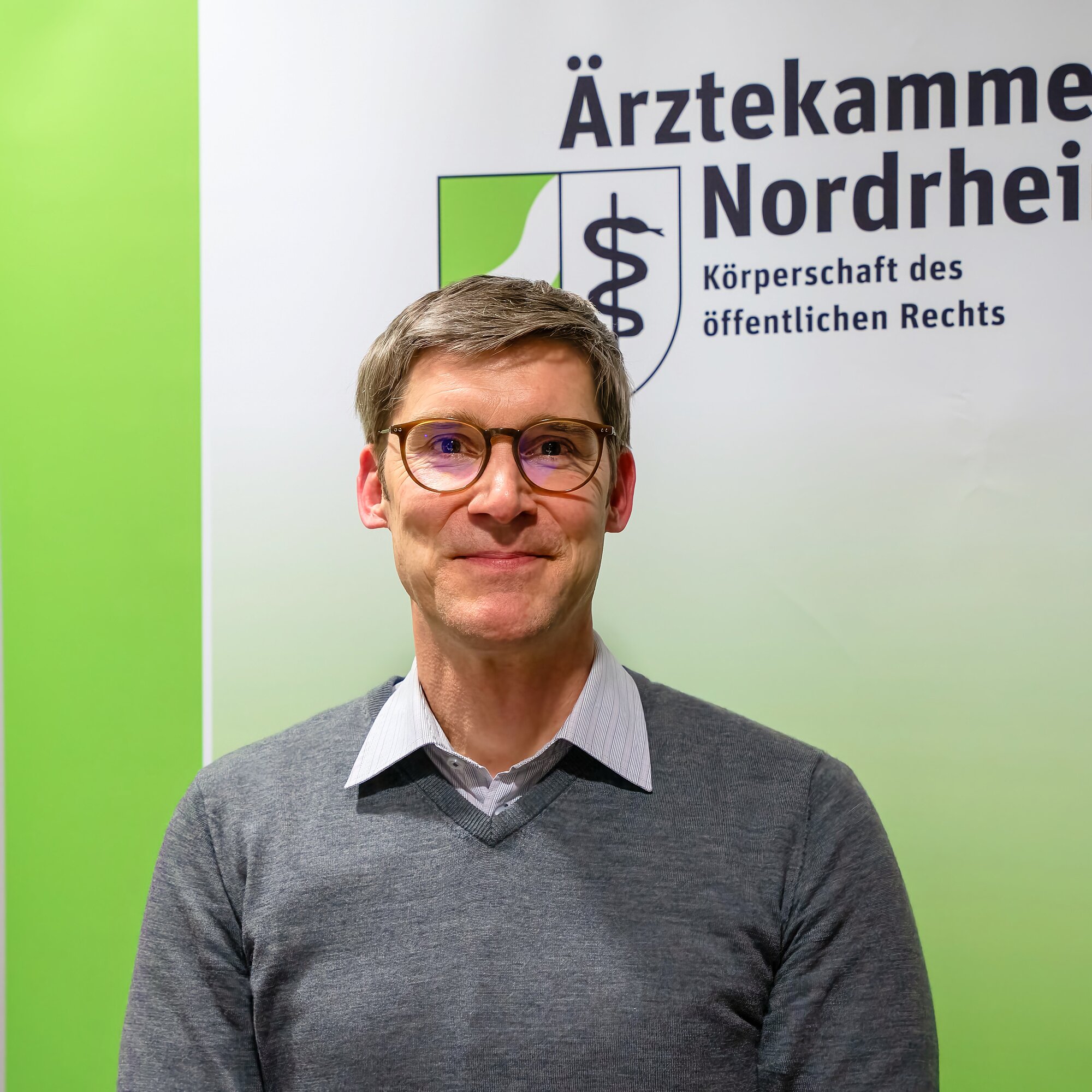 Portrait von Dr. Stefan Lichtinghagen