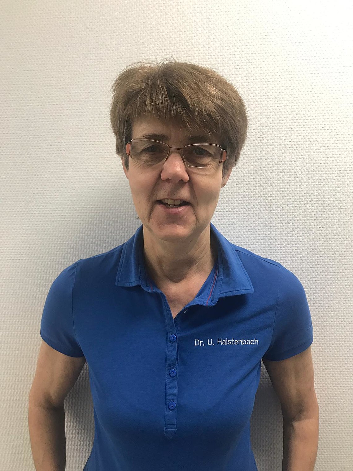 Portrait von Dr. Ulrike Halstenbach 