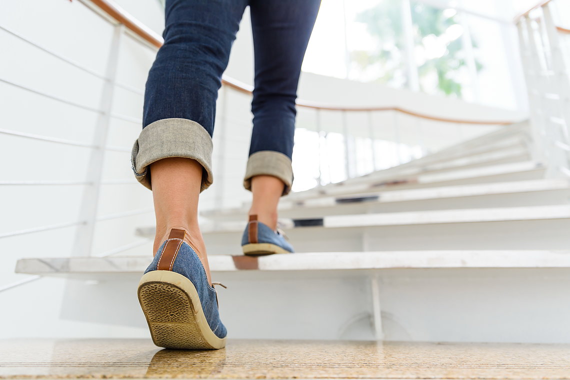 Treppe statt Aufzug! schritte-treppe-praevention.jpg