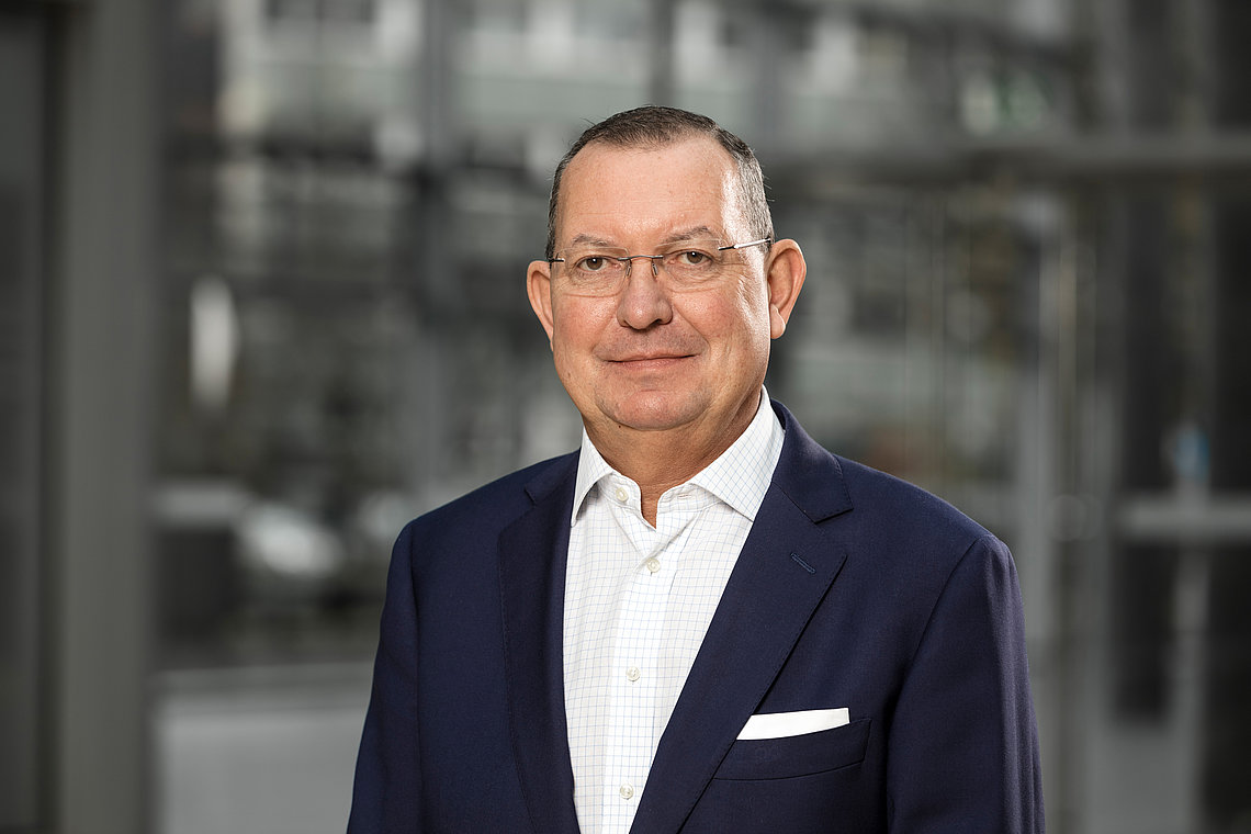 krakau-michael.jpg Michael Krakau