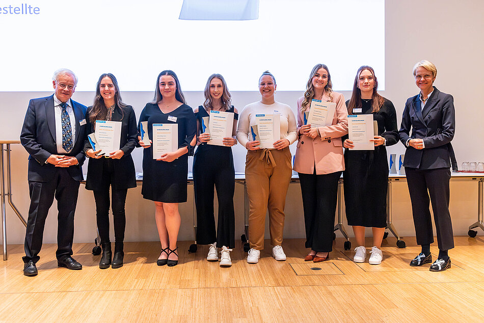 Gruppenfoto MFA-Bestenehrung