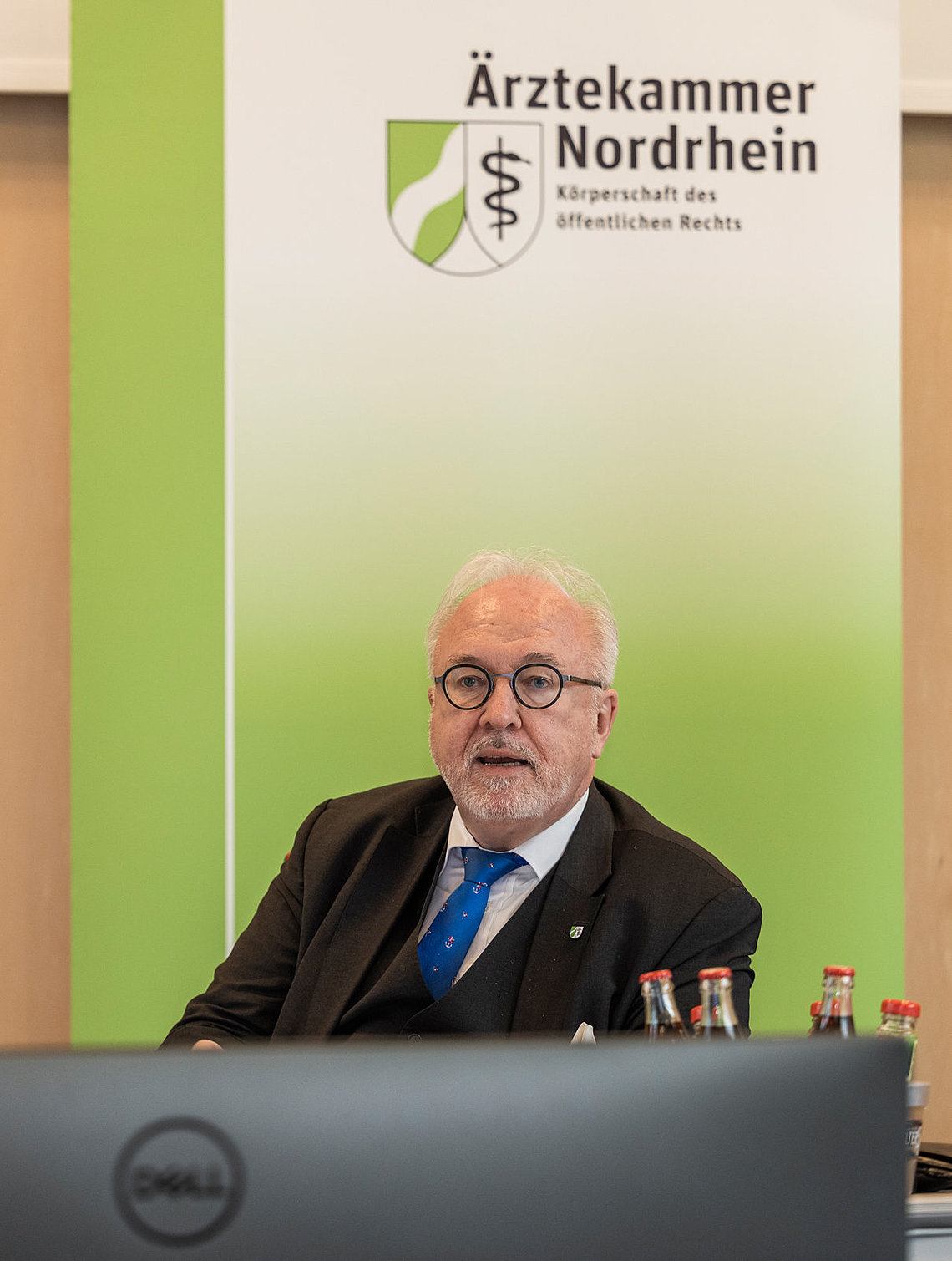 henke-rudolf-kammerversammlung.jpg Rudolf Henke auf der virtuellen Kammerversammlung