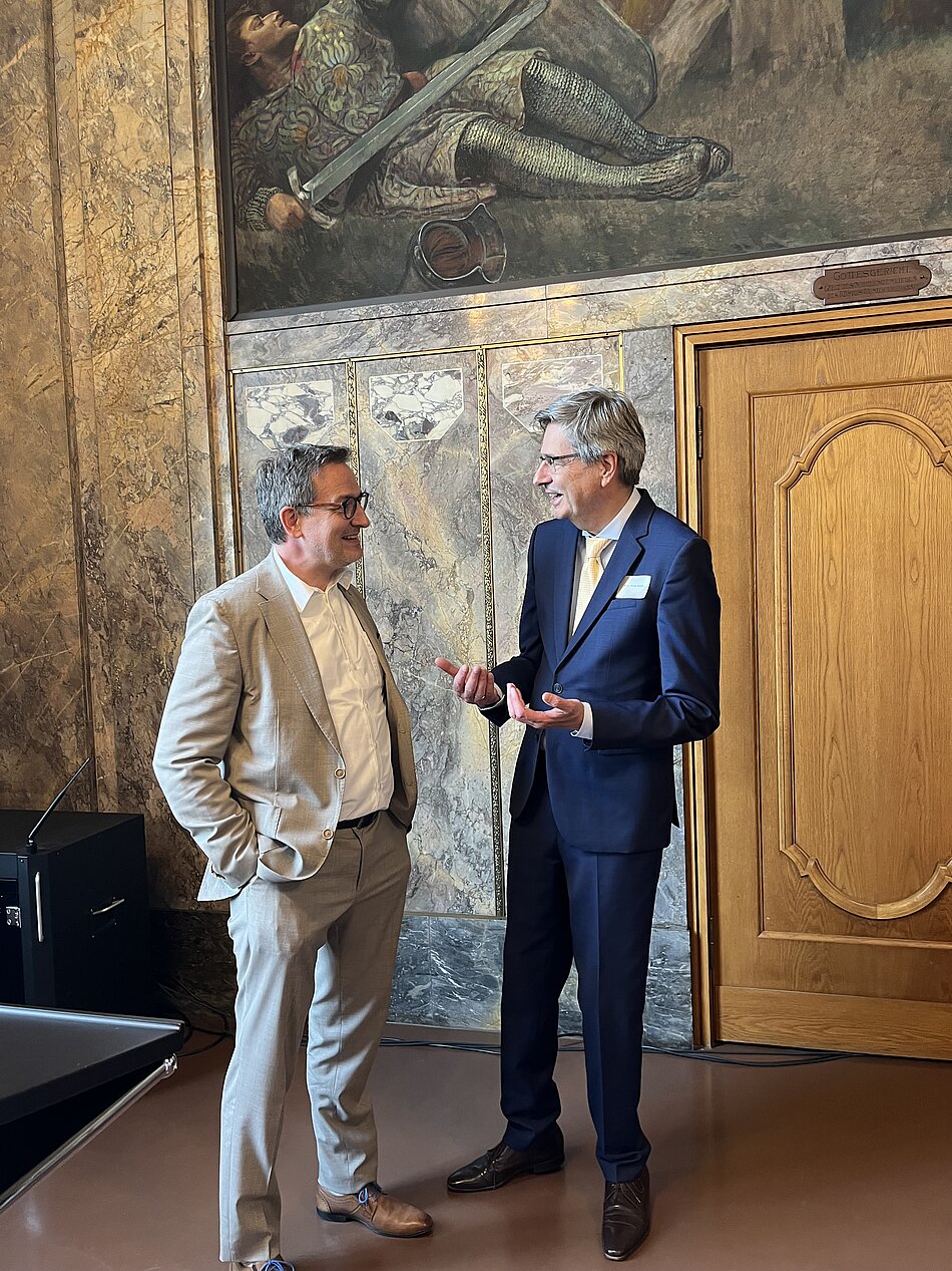Dr. Sven Dreyer und Dr. Werner Richter im Gespräch