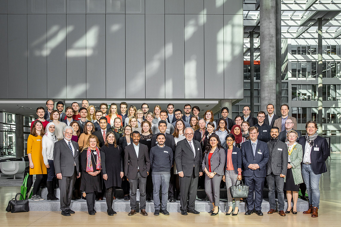 gruppenbild-begruessung-02.2020.jpg Gruppenbild der neuer Kammermitglieder bei der Ärztekammer Nordrhein