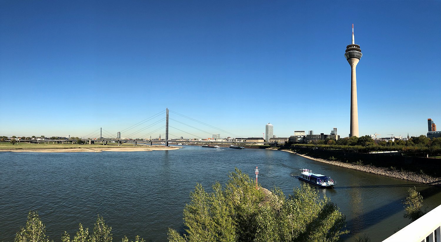 Düsseldorfer Rheinkniebrücke