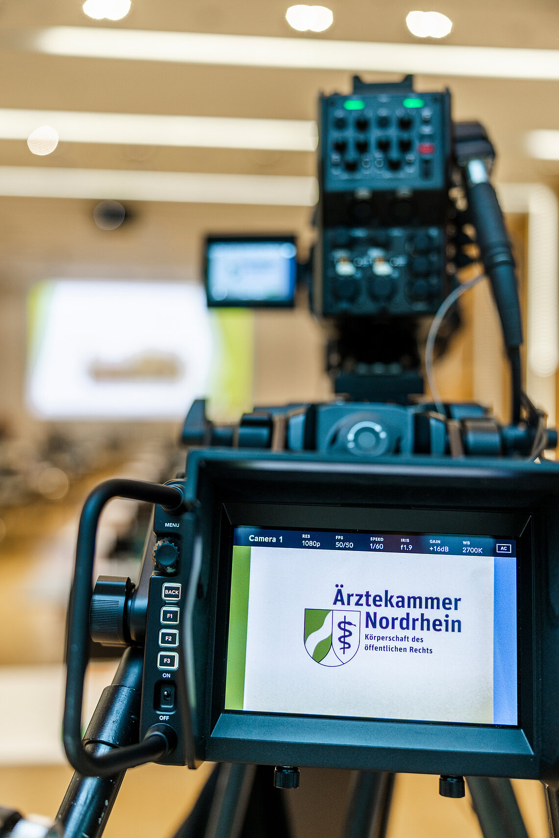 kammerversammlung-3-2022.jpg Kamerabild des Ärztekammerlogos