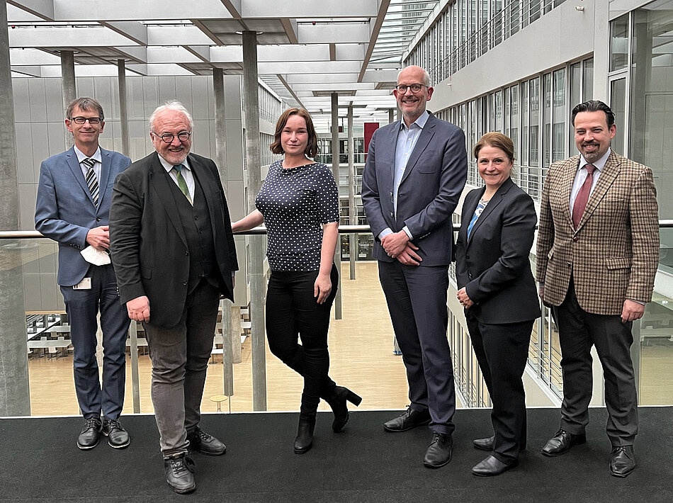 Gruppenfoto beim Dialogforum Leitende Ärztinnen und Ärzte im Haus der Ärzteschaft