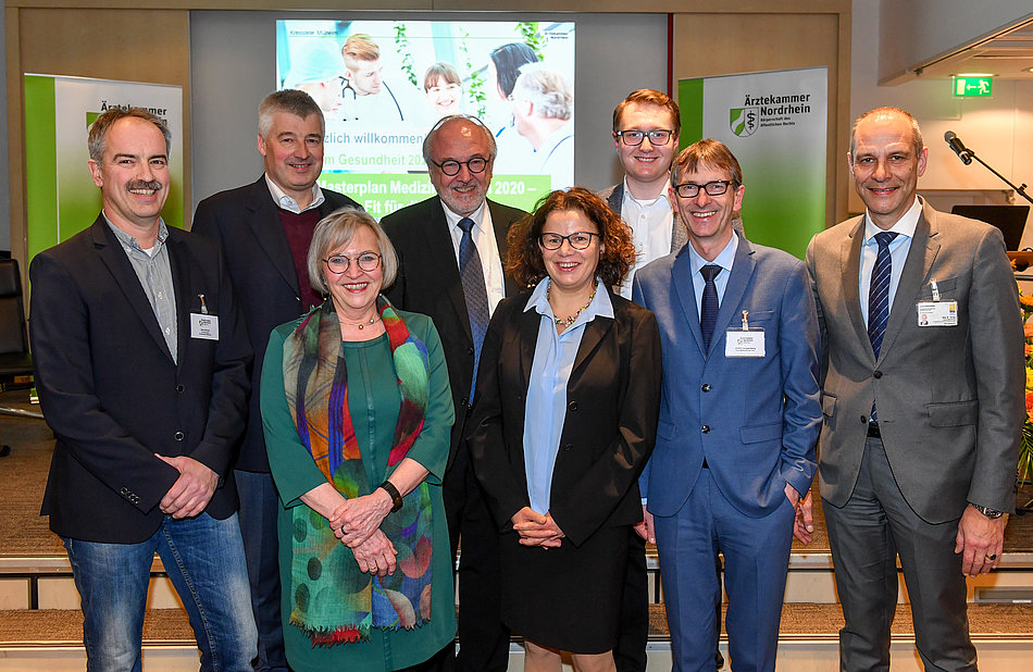 Gruppenfoto Referenten Forum Gesundheit 2020, Mülheim