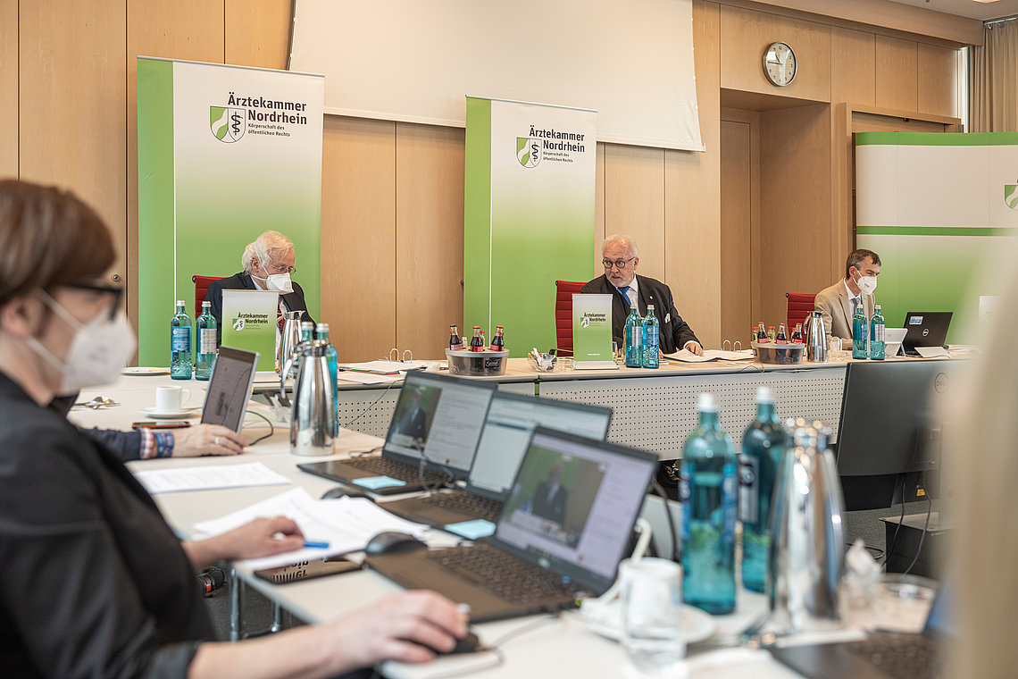 vorstandssaal-kammerversammlung.jpg Blick in den Vorstandssaal während der virtuellen Kammerversammlung