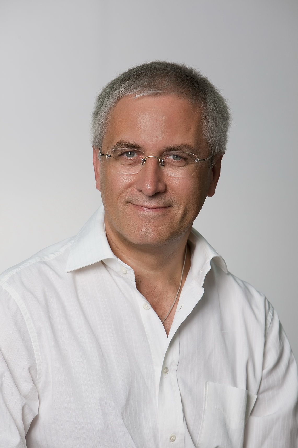 ruetz-lothar-dr.jpg Dr. Lothar Rütz