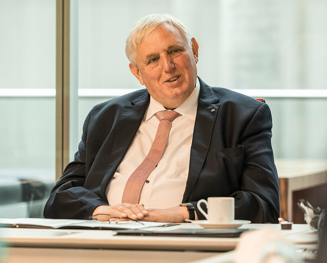 laumann-karl-josef-2.jpg Karl-Josef Laumann im Interview mit dem Rheinischen Ärzteblatt.