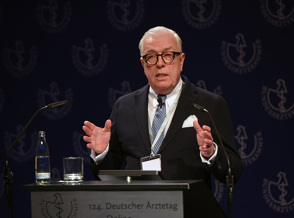 Dr. Klaus Reinhardt, Präsident der Bundesärztekammer bei der Eröffnungsveranstaltung des 124. Deutschen Ärztetages