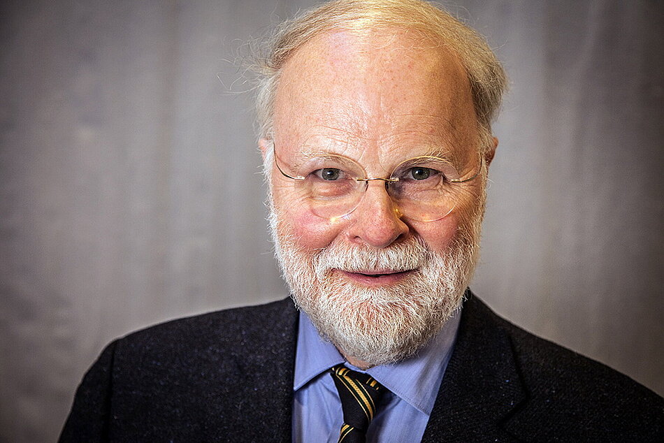 Porträt von Dr. Manfred Lütz