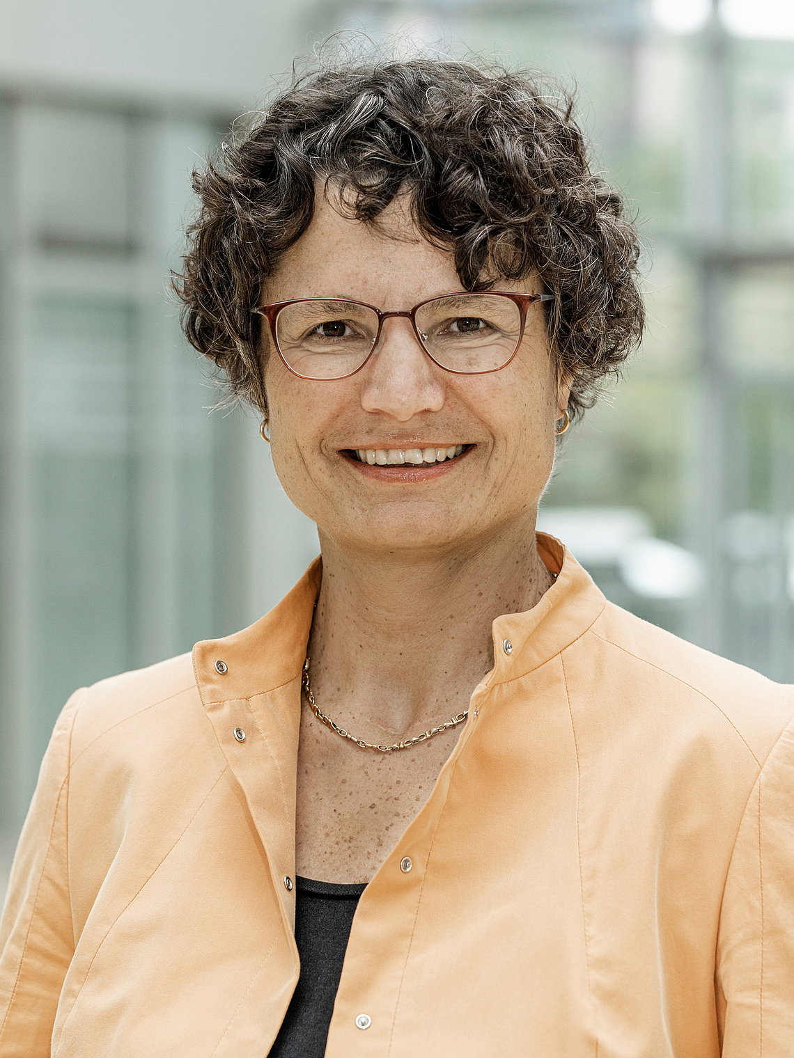 berendes-lydia-dr-2019.jpg Dr. Lydia Berendes