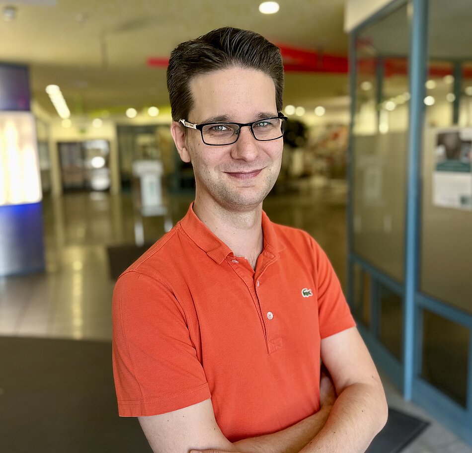 Portraitaufnahme Dr. Roman Ewert