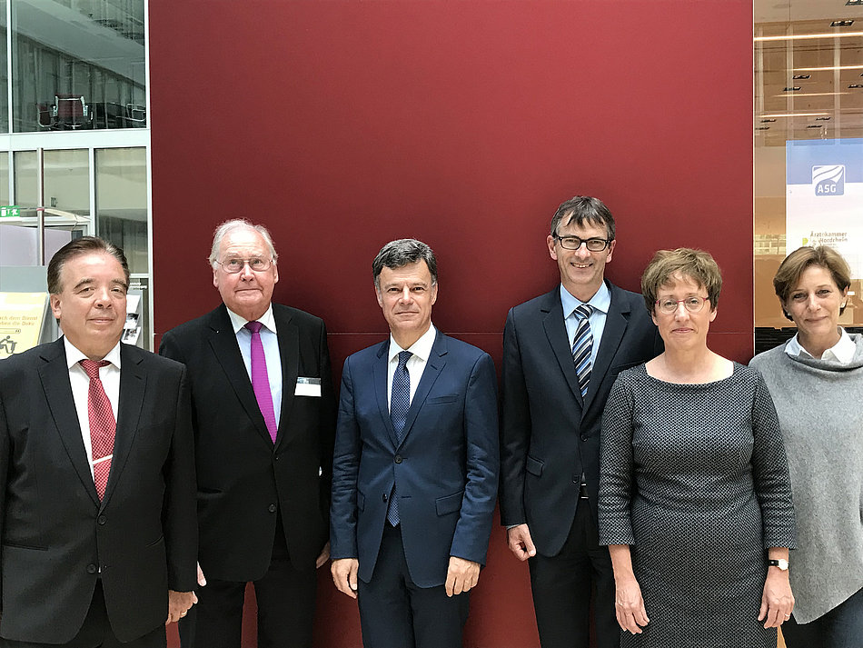 Gruppenfoto Medizinethisches Forum im Düsseldorfer Haus der Ärzteschaft 2019