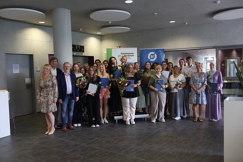 Gruppenfoto Lossprechungsfeier Oberbergischer Kreis 2026 Gruppenfoto Lossprechungsfeier Oberbergischer Kreis 2026
