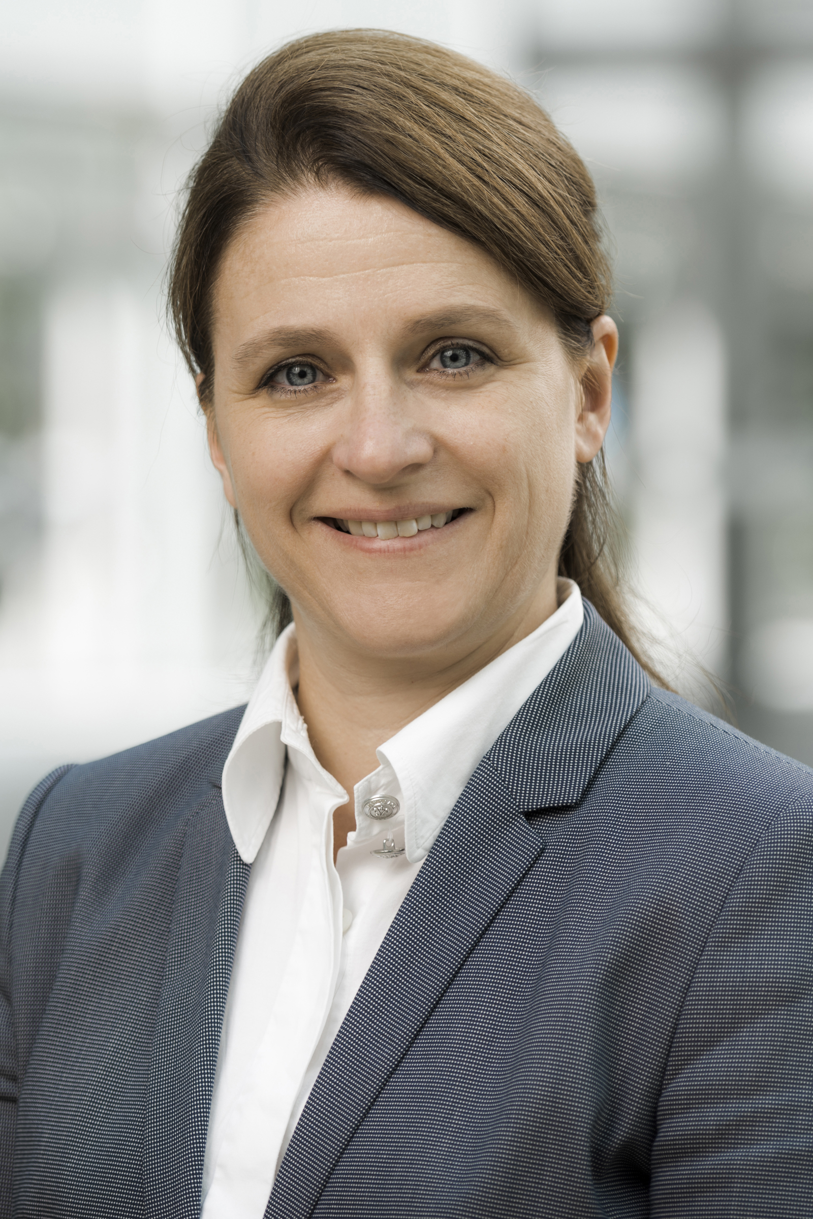 Dr. Anja Mitrenga- Theusinger