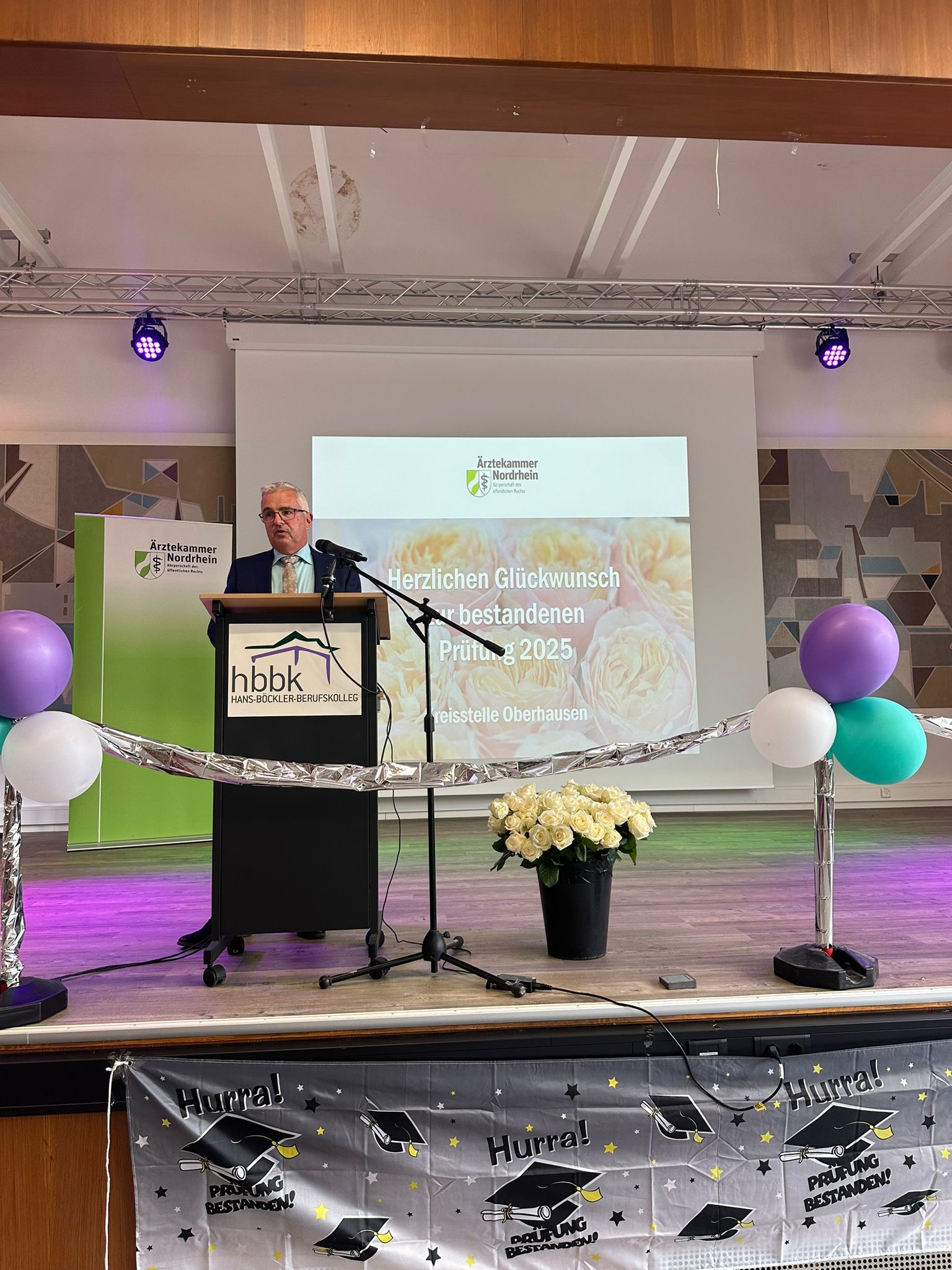 Dr. Peter Kaup auf der Lossprechungsfeier für MFA Dr. Peter Kaup auf der Lossprechungsfeier für MFA