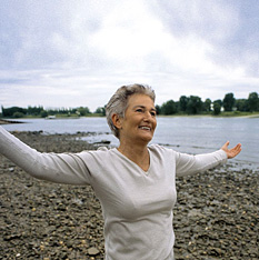 Frau am Rhein alter01-233.jpg
