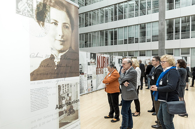 Ausstellungseröffnung "Fegt sie alle hinweg" im Haus der Ärzteschaft