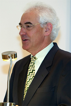 Dr. Arnold Schüller schueller-20100130-250.jpg